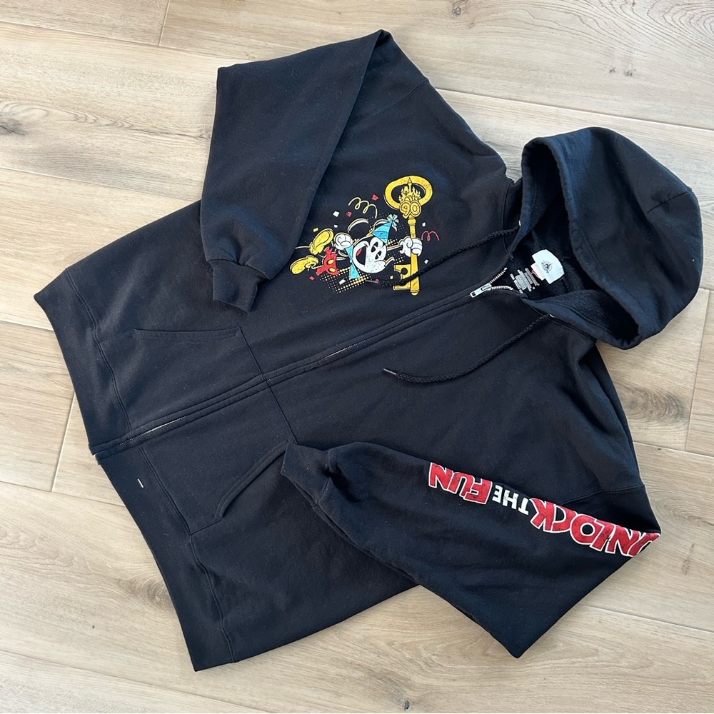 Walt Disney World “Unlock The Fun” 2019 Black Full Zip Hoodie XL